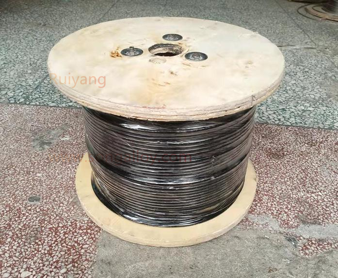 สายเคเบิลเคลือบไนลอน